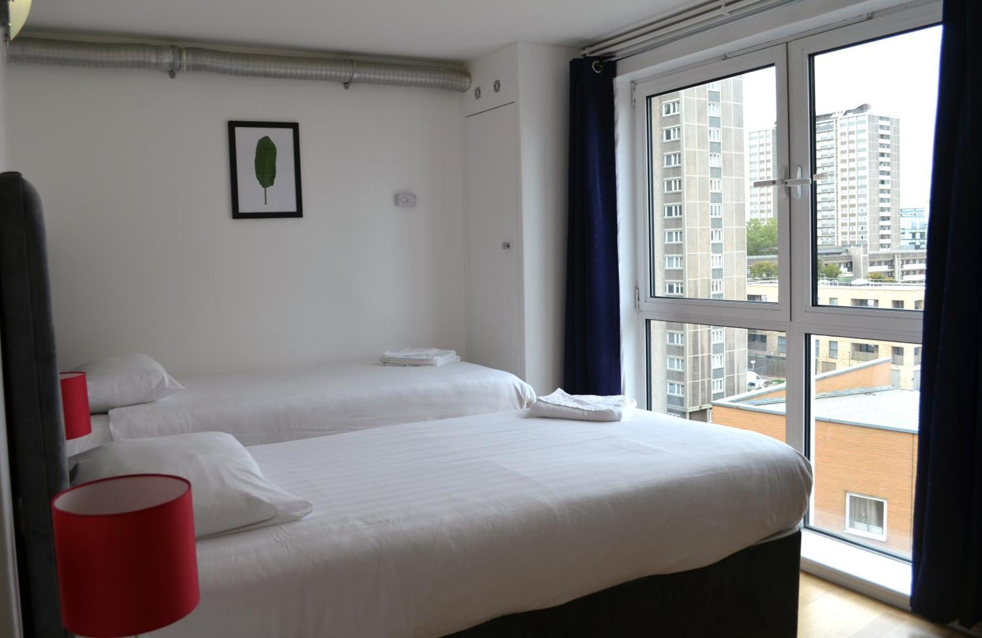 Access Apartments City Лондон Екстериор снимка