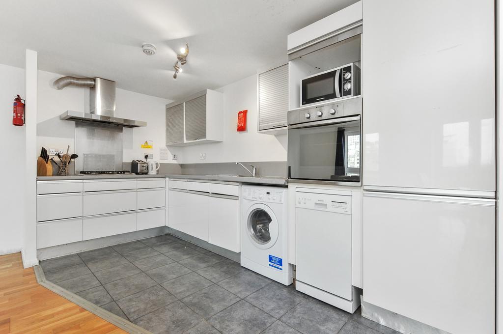 Access Apartments City Лондон Екстериор снимка